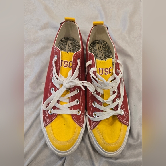 SKICKS USC Shoes - Red and Yellow Women's Sneakers‎